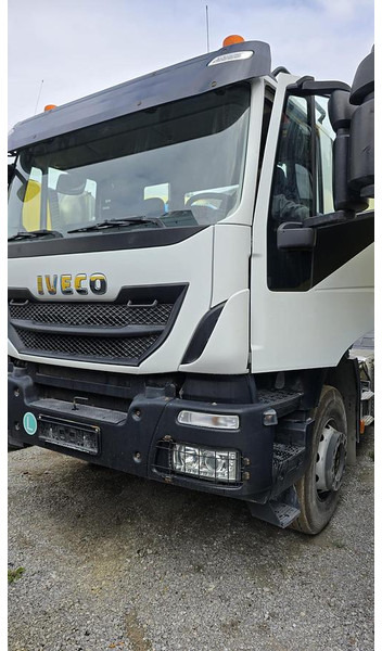 Iveco AD440T 45T Sattelzugmaschine - شاحنة جرار: صور 3 Iveco AD440T 45T Sattelzugmaschine - شاحنة جرار: صور 3