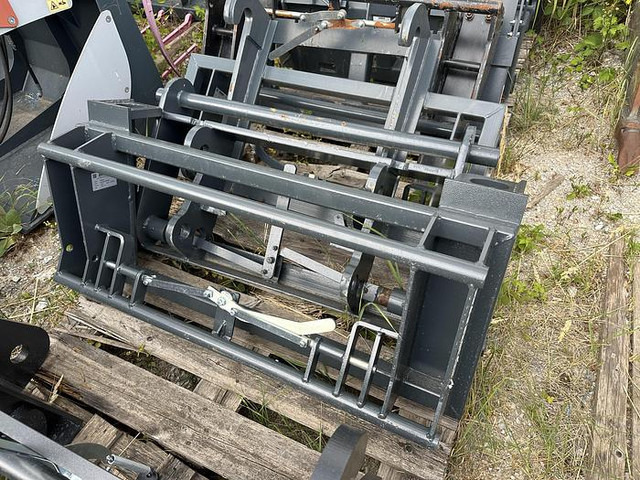 Sonarol John Deere Adapter pass. zu Euro Aufnahme - ملحقات: صور 4 Sonarol John Deere Adapter pass. zu Euro Aufnahme - ملحقات: صور 4