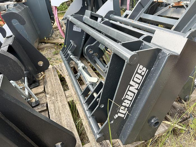 Sonarol John Deere Adapter pass. zu Euro Aufnahme - ملحقات: صور 5 Sonarol John Deere Adapter pass. zu Euro Aufnahme - ملحقات: صور 5