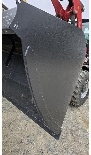 Volumenschaufel 240 cm passend zu Bobcat Teleskoplader Aufnahme - بكت: صور 3 Volumenschaufel 240 cm passend zu Bobcat Teleskoplader Aufnahme - بكت: صور 3