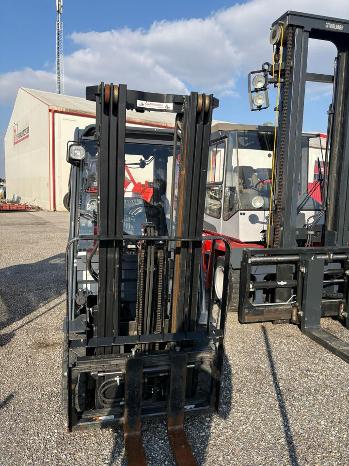 Toyota Tonero 02-8FGF15 - رافعة شوكية: صور 3 Toyota Tonero 02-8FGF15 - رافعة شوكية: صور 3