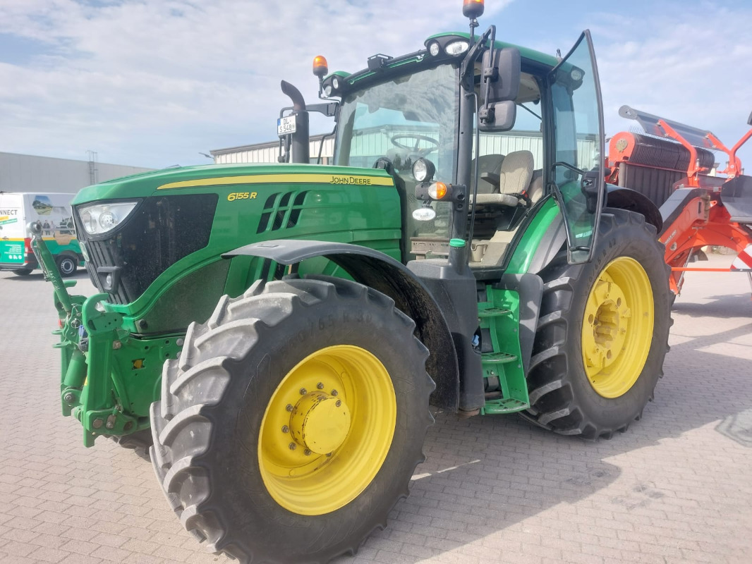 John Deere 6155R - جرار: صور 1 John Deere 6155R - جرار: صور 1