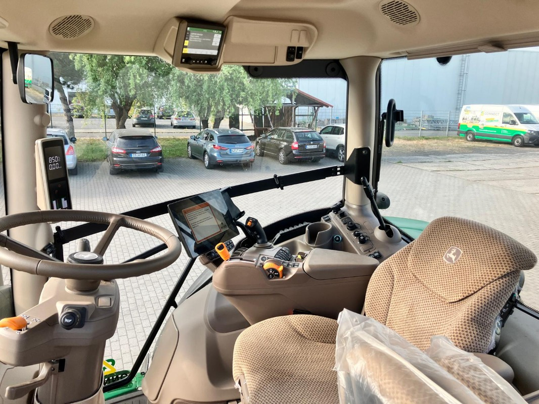 John Deere 6R 175 - جرار: صور 5 John Deere 6R 175 - جرار: صور 5