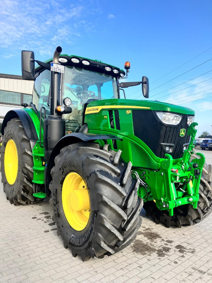 جرار جديد John Deere 6R 175: صور 7