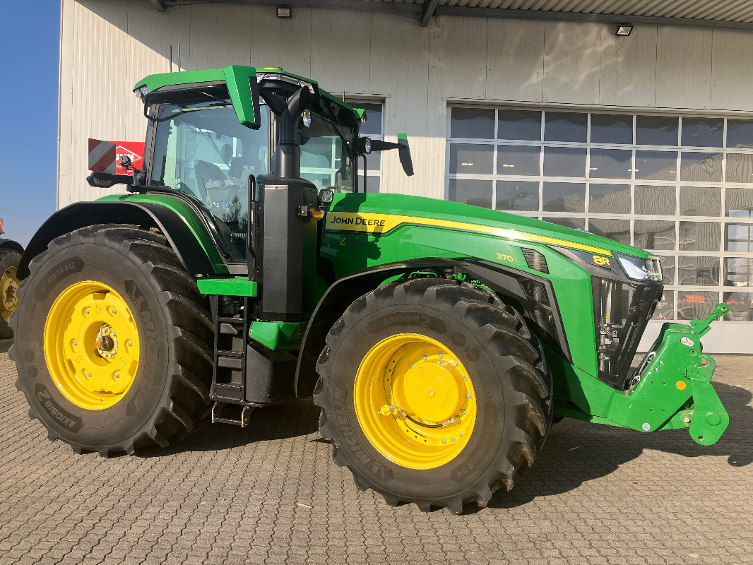 John Deere 8R370 eAutoPowr - جرار: صور 5 John Deere 8R370 eAutoPowr - جرار: صور 5