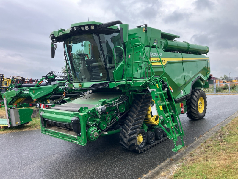 John Deere X9 1100 - حصادة شاملة: صور 1 John Deere X9 1100 - حصادة شاملة: صور 1
