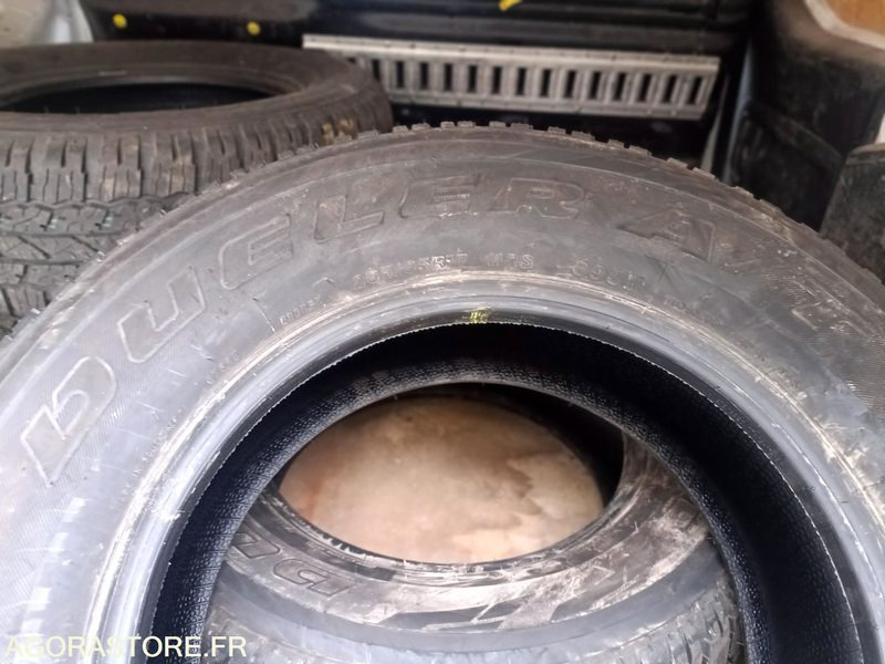 4 x Pneumatiques bridgeston DuelerA/T 265/65 R17 112S TOYOTA HILUX (Servi 500 Km - قلاب صغير: صور 1 4 x Pneumatiques bridgeston DuelerA/T 265/65 R17 112S TOYOTA HILUX (Servi 500 Km - قلاب صغير: صور 1