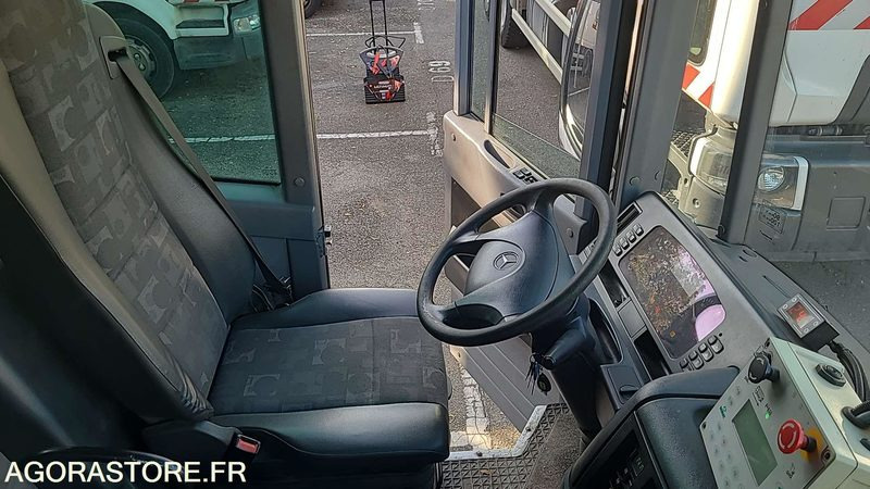 BA 543 PD - MERCEDES ECONIC 2633 - 2010 - 256434KM - شاحنة القمامة: صور 5 BA 543 PD - MERCEDES ECONIC 2633 - 2010 - 256434KM - شاحنة القمامة: صور 5