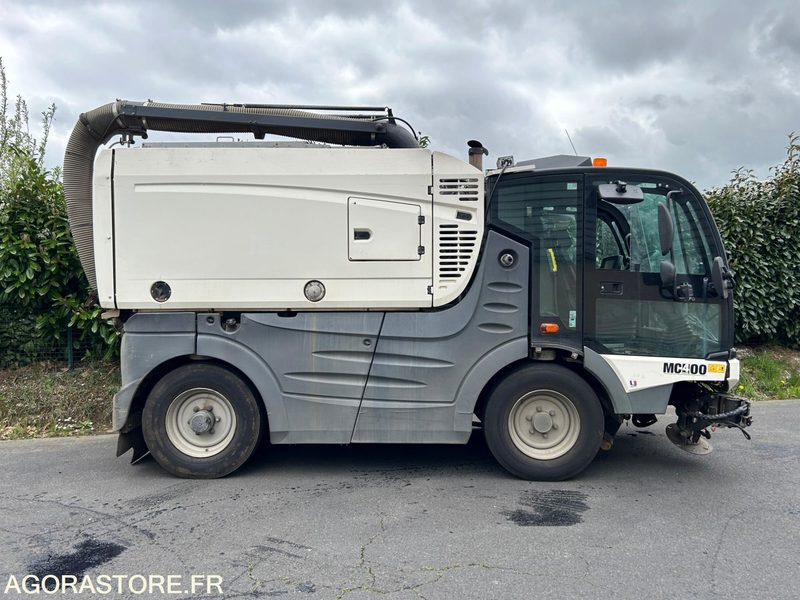 BALAYEUSE DE VOIRIE - MATHIEU GRAND AZURA MC 400 - 2 292 H - 2014 - سياره كنس شوارع: صور 4 BALAYEUSE DE VOIRIE - MATHIEU GRAND AZURA MC 400 - 2 292 H - 2014 - سياره كنس شوارع: صور 4