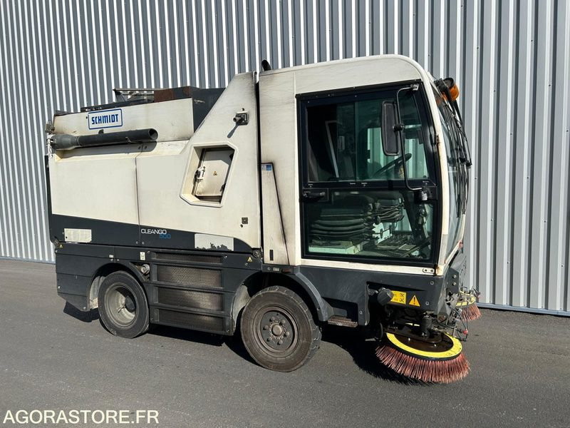 BALAYEUSE DE VOIRIE - SCHMIDT CLEANGO 500 - 2011 - 10 000 HEURES - سياره كنس شوارع: صور 1 BALAYEUSE DE VOIRIE - SCHMIDT CLEANGO 500 - 2011 - 10 000 HEURES - سياره كنس شوارع: صور 1
