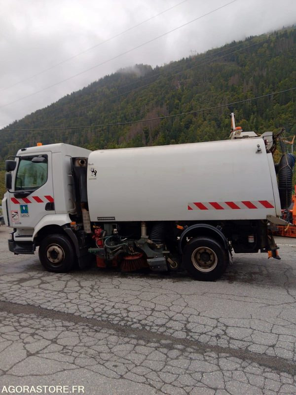 BALAYEUSE de Voiries- RENAULT MIDLUM 220 DXI avec aspiratrice EUROVOIRIE - سياره كنس شوارع: صور 5 BALAYEUSE de Voiries- RENAULT MIDLUM 220 DXI avec aspiratrice EUROVOIRIE - سياره كنس شوارع: صور 5