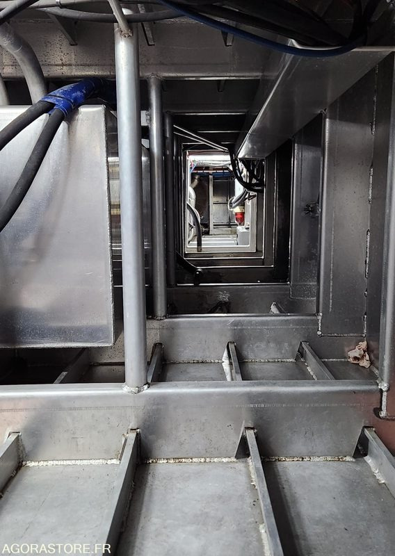 أخرى BATEAU A MOTEUR AMPHIBIE - LA BELLE DE CANCALE: صور 12 أخرى BATEAU A MOTEUR AMPHIBIE - LA BELLE DE CANCALE: صور 12