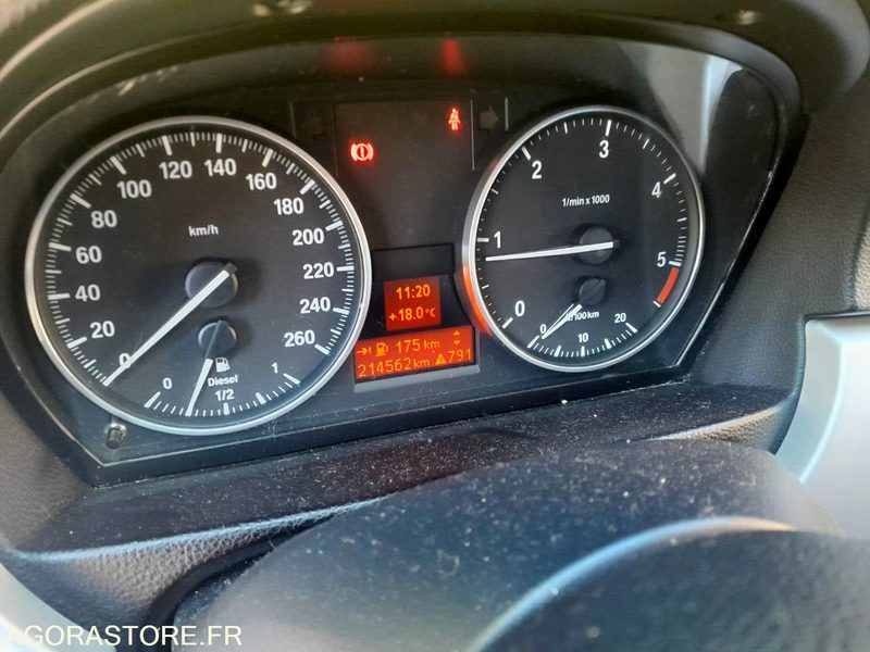 BMW 320 D TOURING - 2010 - 214562km - سيارة ستيشن: صور 2 BMW 320 D TOURING - 2010 - 214562km - سيارة ستيشن: صور 2