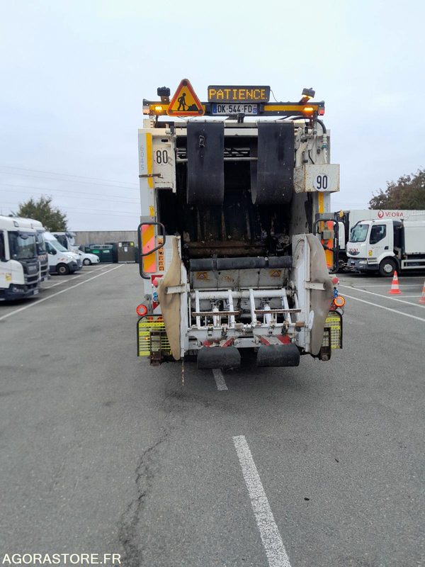 BOM 19T SCANIA GNC NON ROULANT (6045-66ICAM571X) - شاحنة القمامة: صور 3 BOM 19T SCANIA GNC NON ROULANT (6045-66ICAM571X) - شاحنة القمامة: صور 3