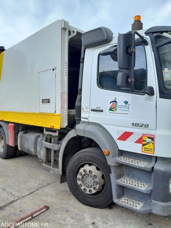 BOM MERCEDES AXOR 267385 kms 2009 - شاحنة القمامة: صور 3 BOM MERCEDES AXOR 267385 kms 2009 - شاحنة القمامة: صور 3