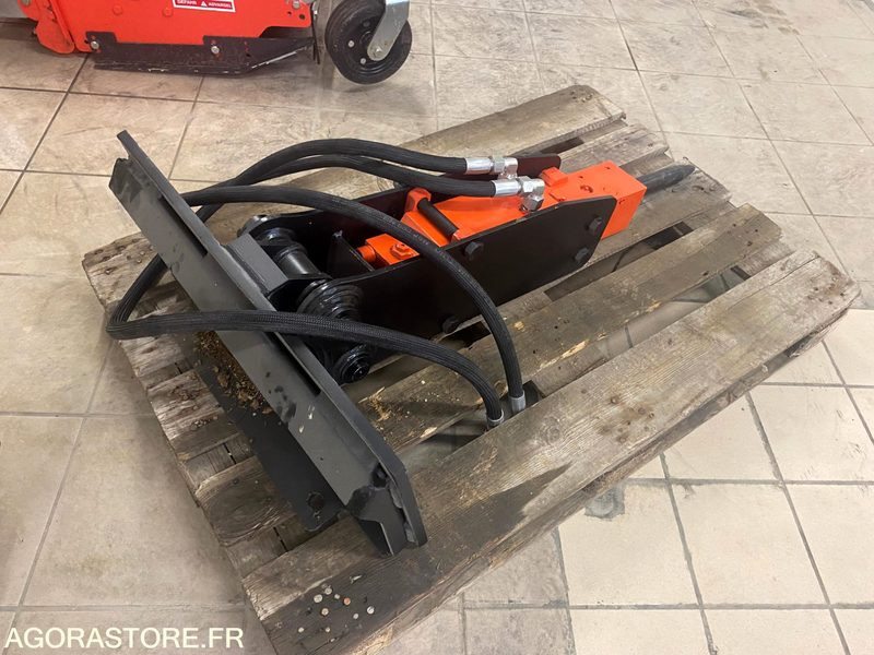 BRH - Brise Roche Hydraulique pour porte outils - معدات البناء: صور 1 BRH - Brise Roche Hydraulique pour porte outils - معدات البناء: صور 1