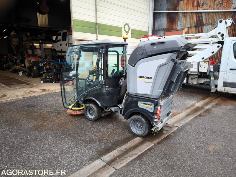 Balayeuse KARCHER MIC 34C 558 heures 2019 - سياره كنس شوارع: صور 2 Balayeuse KARCHER MIC 34C 558 heures 2019 - سياره كنس شوارع: صور 2