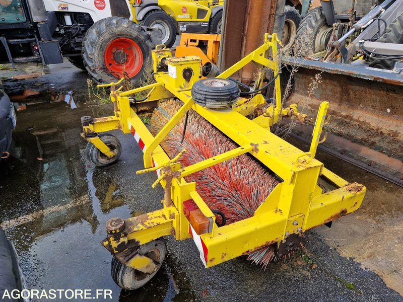 Balayeuse Mathieu 7239S - 1967 - سياره كنس شوارع: صور 2 Balayeuse Mathieu 7239S - 1967 - سياره كنس شوارع: صور 2