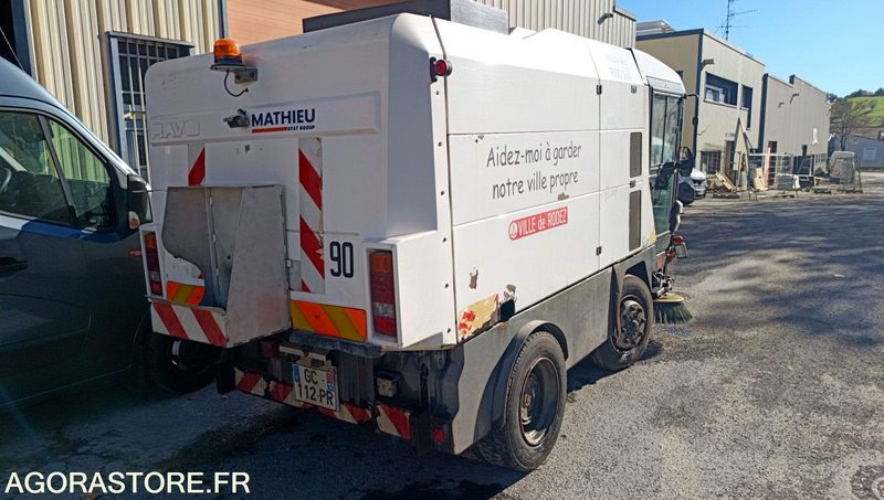 Balayeuse - Mathieu Ravo 560 - 2008 - 894640km - سياره كنس شوارع: صور 2 Balayeuse - Mathieu Ravo 560 - 2008 - 894640km - سياره كنس شوارع: صور 2