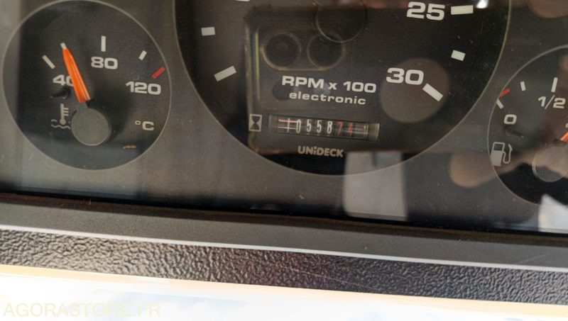 Balayeuse - Mathieu Ravo 560 - 2008 - 894640km - سياره كنس شوارع: صور 3 Balayeuse - Mathieu Ravo 560 - 2008 - 894640km - سياره كنس شوارع: صور 3