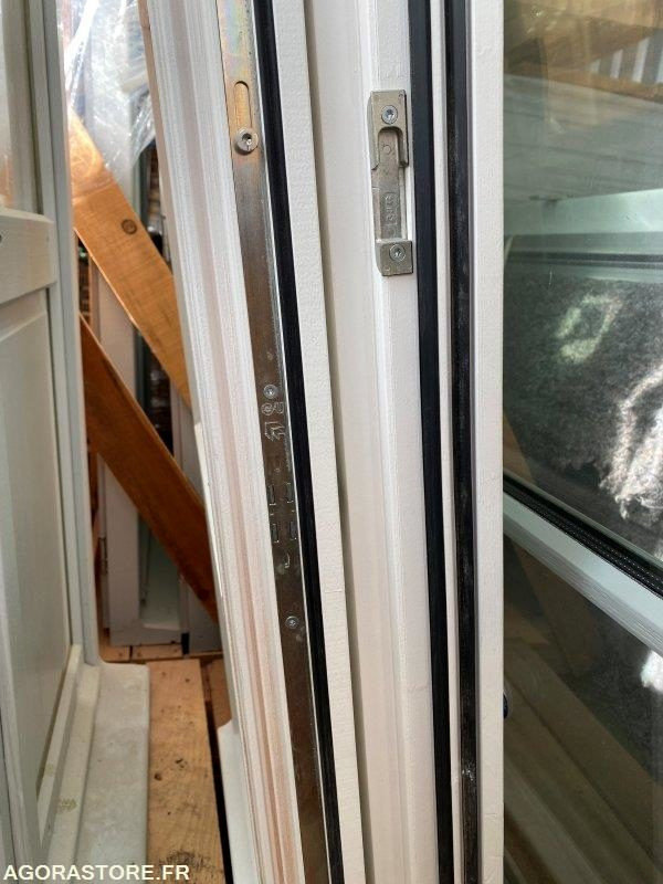 Bloc-fenetre bois double vitrage DE LA ROSA - الأدوات والمعدات: صور 5 Bloc-fenetre bois double vitrage DE LA ROSA - الأدوات والمعدات: صور 5