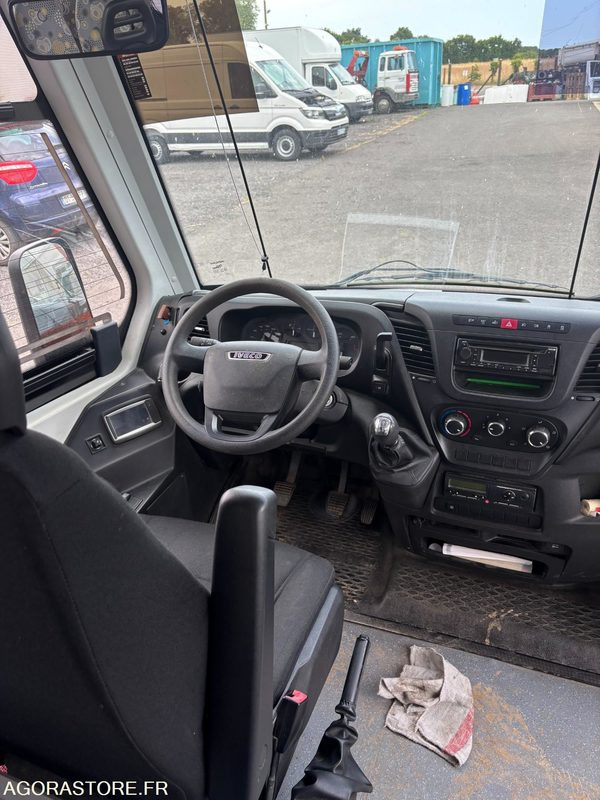 Bus Iveco moteur HS - حافلة: صور 3 Bus Iveco moteur HS - حافلة: صور 3
