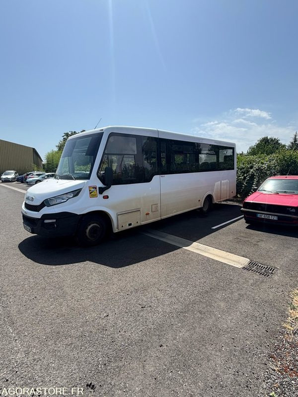 Bus Iveco moteur HS - حافلة: صور 1 Bus Iveco moteur HS - حافلة: صور 1