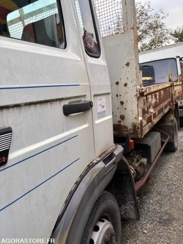 CAMION BENNE RENAULT S135 MIDLINER 1995 204000 KM - قلابات: صور 3 CAMION BENNE RENAULT S135 MIDLINER 1995 204000 KM - قلابات: صور 3