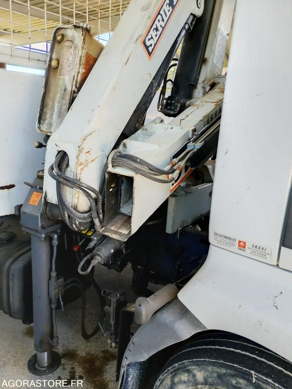 CAMION GRUE 250 RENAULT - جرافة ثلج: صور 2 CAMION GRUE 250 RENAULT - جرافة ثلج: صور 2