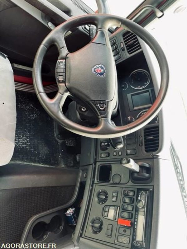 CAMION PLATEAU G440 6X2 - شاحنات مسطحة: صور 5 CAMION PLATEAU G440 6X2 - شاحنات مسطحة: صور 5