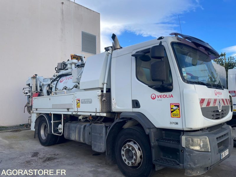 CAMION RENAULT19 HYDROCURER HUWER - 2018 / 341 258 KM - فراغ شاحنة: صور 1 CAMION RENAULT19 HYDROCURER HUWER - 2018 / 341 258 KM - فراغ شاحنة: صور 1