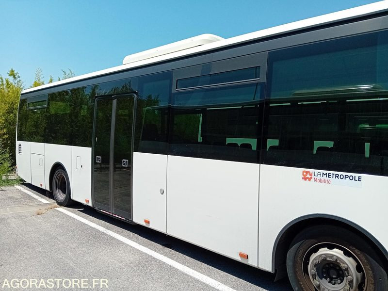 CAR IRISBUS CROSSWAY LOW ENTRY 22264 MEC 2014 697141KM DC-959-KG - حافلة مدرسية: صور 3 CAR IRISBUS CROSSWAY LOW ENTRY 22264 MEC 2014 697141KM DC-959-KG - حافلة مدرسية: صور 3