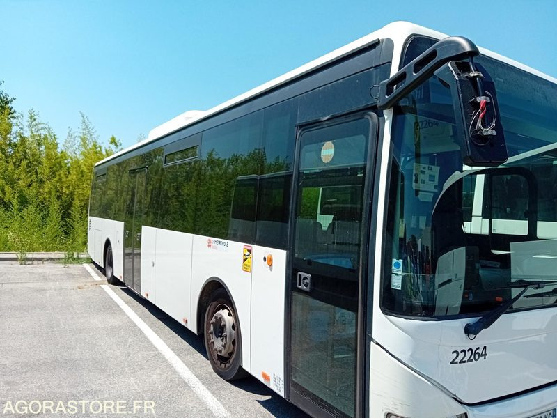 CAR IRISBUS CROSSWAY LOW ENTRY 22264 MEC 2014 697141KM DC-959-KG - حافلة مدرسية: صور 2 CAR IRISBUS CROSSWAY LOW ENTRY 22264 MEC 2014 697141KM DC-959-KG - حافلة مدرسية: صور 2