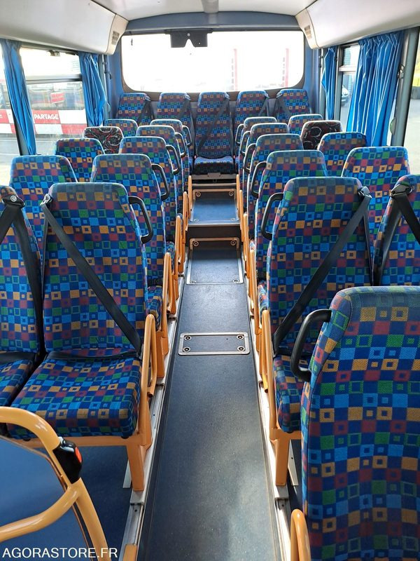 CAR-IRISBUS-RECREO N°12054(7590)-MEC-2009/276061 KM-AB704HV - حافلة مدرسية: صور 2 CAR-IRISBUS-RECREO N°12054(7590)-MEC-2009/276061 KM-AB704HV - حافلة مدرسية: صور 2