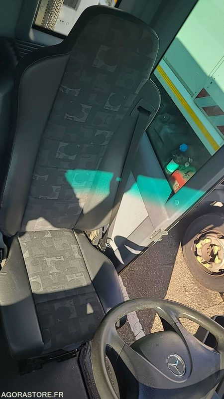 CG 622 LE - MERCEDES ECONIC 2633 - 2013 - 203000KM - شاحنة القمامة: صور 4 CG 622 LE - MERCEDES ECONIC 2633 - 2013 - 203000KM - شاحنة القمامة: صور 4