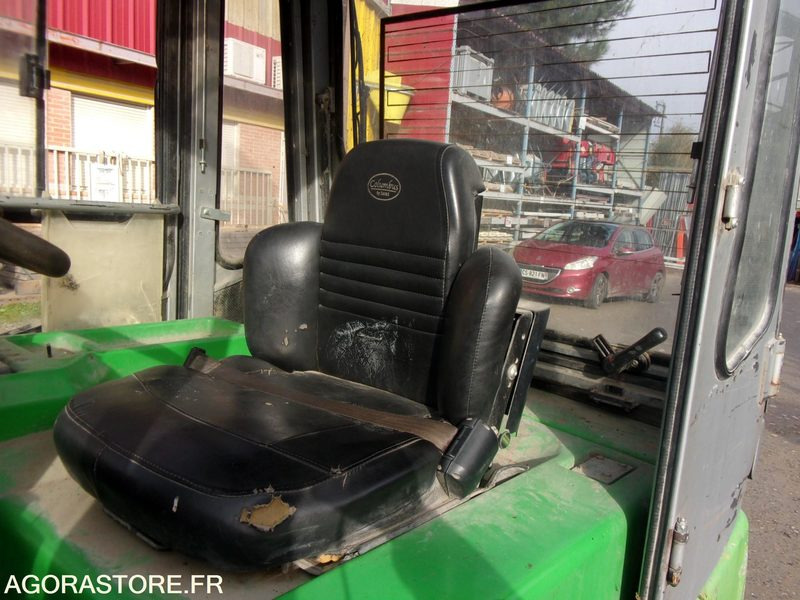 CHARIOT ÉLÉVATEUR 3 TONNES POSITIONNEUR DE FOURCHES ELECTRIQUE CESAB - رافعة شوكية كهربائية: صور 5 CHARIOT ÉLÉVATEUR 3 TONNES POSITIONNEUR DE FOURCHES ELECTRIQUE CESAB - رافعة شوكية كهربائية: صور 5