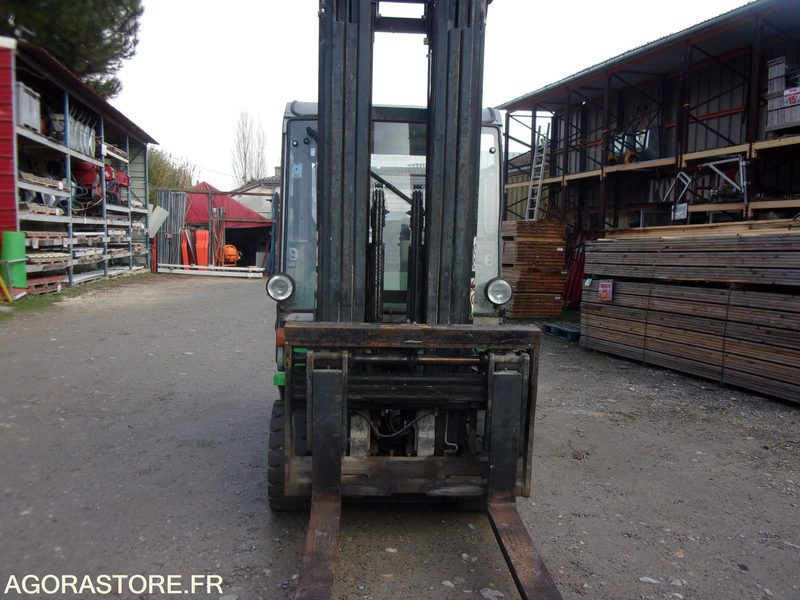 رافعة شوكية كهربائية CHARIOT ÉLÉVATEUR 3 TONNES POSITIONNEUR DE FOURCHES  ELECTRIQUE CESAB: صور 16