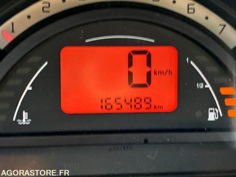 CITROEN C3 166000 kms 2004 - سيارة: صور 3 CITROEN C3 166000 kms 2004 - سيارة: صور 3