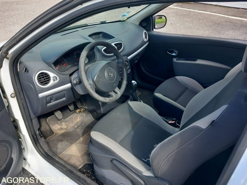 CLIO 3 PORTES DCI65 (BR116) - سيارة: صور 5 CLIO 3 PORTES DCI65 (BR116) - سيارة: صور 5