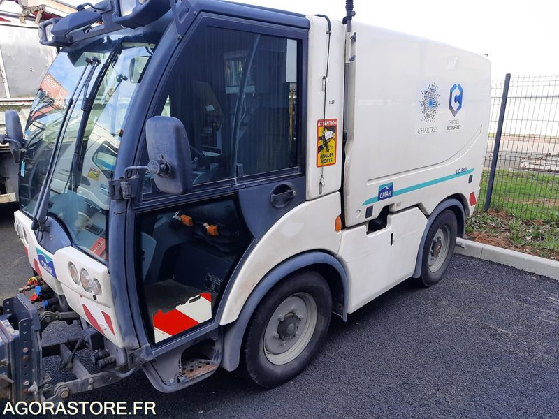 CMAR LC860 - 2014 - 5 700KM - فان المدمجة: صور 4 CMAR LC860 - 2014 - 5 700KM - فان المدمجة: صور 4