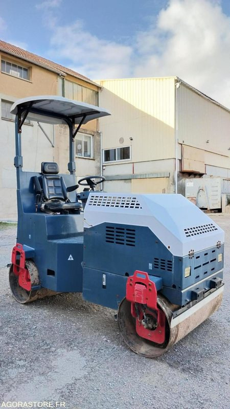 COMPACTEUR ROUTIER - مدحلة: صور 1 COMPACTEUR ROUTIER - مدحلة: صور 1