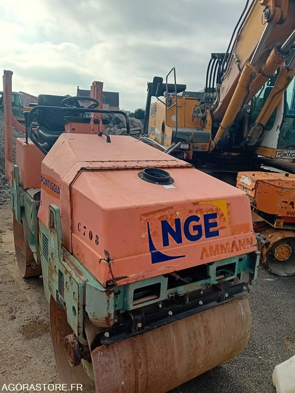 COMPACTEUR TANDEM AMMANN AV23-2 -- 2001 -- ENVIRON 800 HEURES - مدحلة: صور 4 COMPACTEUR TANDEM AMMANN AV23-2 -- 2001 -- ENVIRON 800 HEURES - مدحلة: صور 4