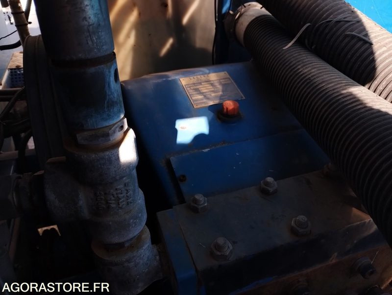 Camion 3.5t Hydrocureur Renault Mascott – équipement Huwer - شاحنة: صور 5 Camion 3.5t Hydrocureur Renault Mascott – équipement Huwer - شاحنة: صور 5