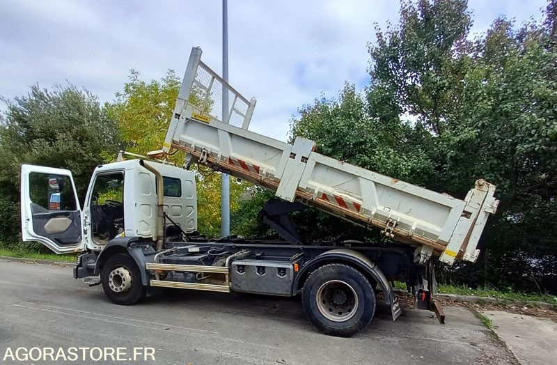 Camion Benne Renault 7361TJ53 - قلابات: صور 1 Camion Benne Renault 7361TJ53 - قلابات: صور 1