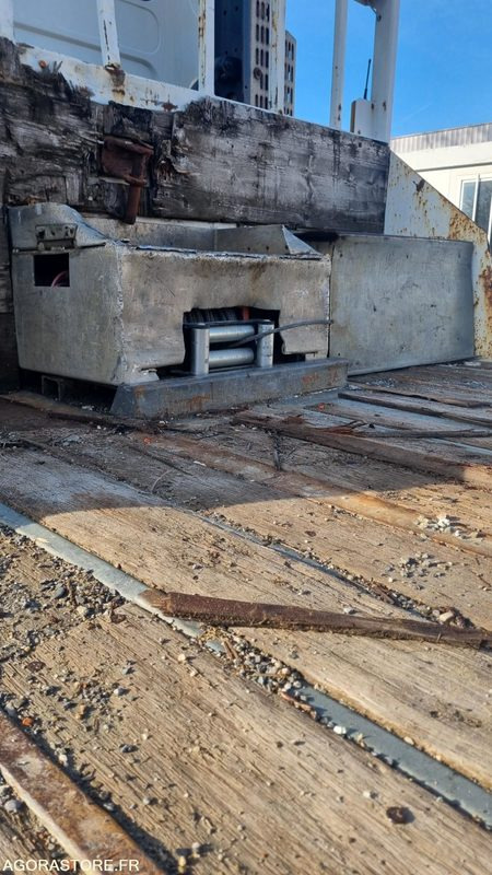 Camion Porte Engin Renault - Premium Lander - 445 600 km - شاحنة: صور 4 Camion Porte Engin Renault - Premium Lander - 445 600 km - شاحنة: صور 4