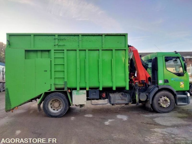 Camion avec benne et grue attenante à la cabine - شاحنة القمامة: صور 2 Camion avec benne et grue attenante à la cabine - شاحنة القمامة: صور 2