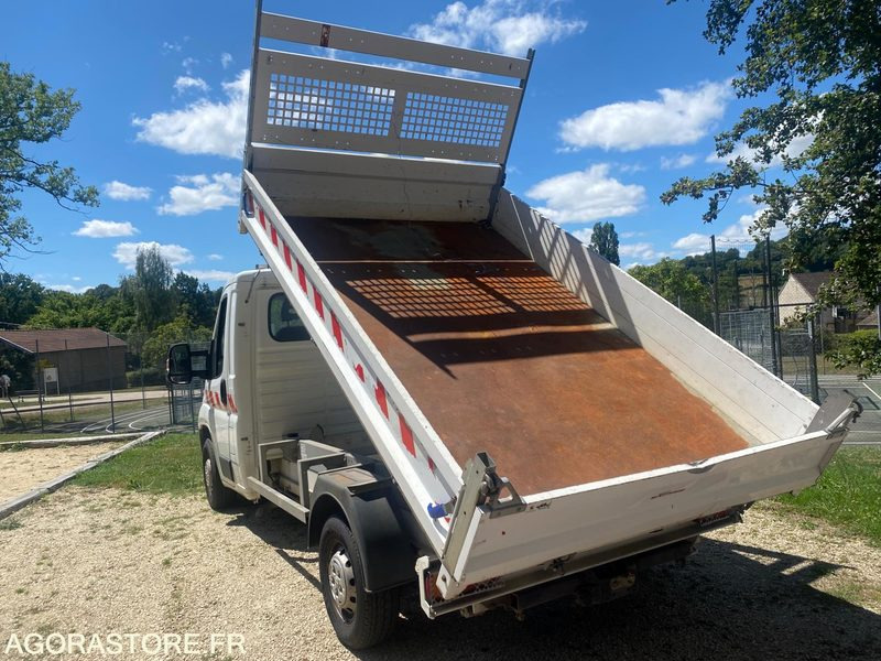 Camion benne Peugeot BOXER - 2014 - 70 000km - قلاب صغير: صور 4 Camion benne Peugeot BOXER - 2014 - 70 000km - قلاب صغير: صور 4