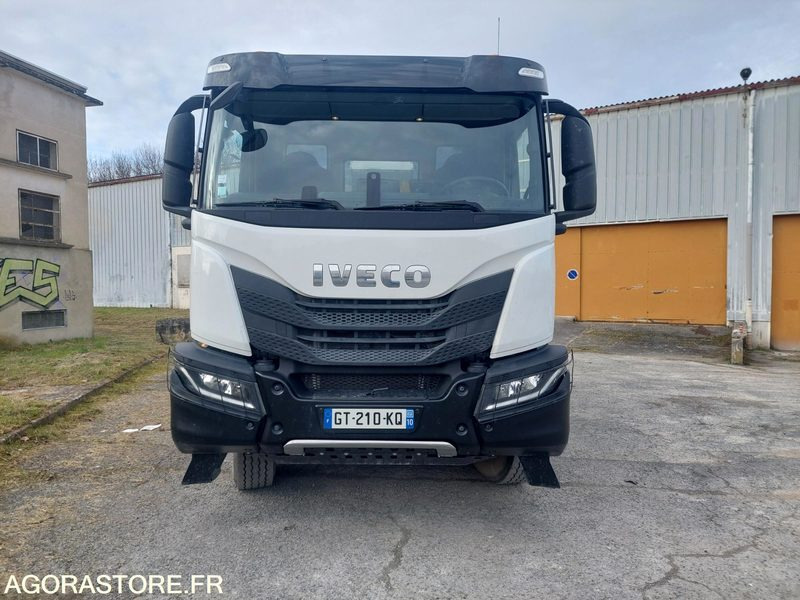 Camion polybenne IVECO AD300X46 6x4 26T GT-210-KQ avec benne - شاحنة: صور 2 Camion polybenne IVECO AD300X46 6x4 26T GT-210-KQ avec benne - شاحنة: صور 2