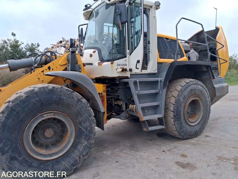 Chargeuse Liebherr L550 Xpower - 2016 / 16298 Heures - لودر: صور 4 Chargeuse Liebherr L550 Xpower - 2016 / 16298 Heures - لودر: صور 4