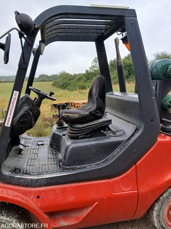 Chariot élévateur Fenwick Linde H35T 3.5T - رافعة شوكية تعمل بالغاز: صور 5 Chariot élévateur Fenwick Linde H35T 3.5T - رافعة شوكية تعمل بالغاز: صور 5